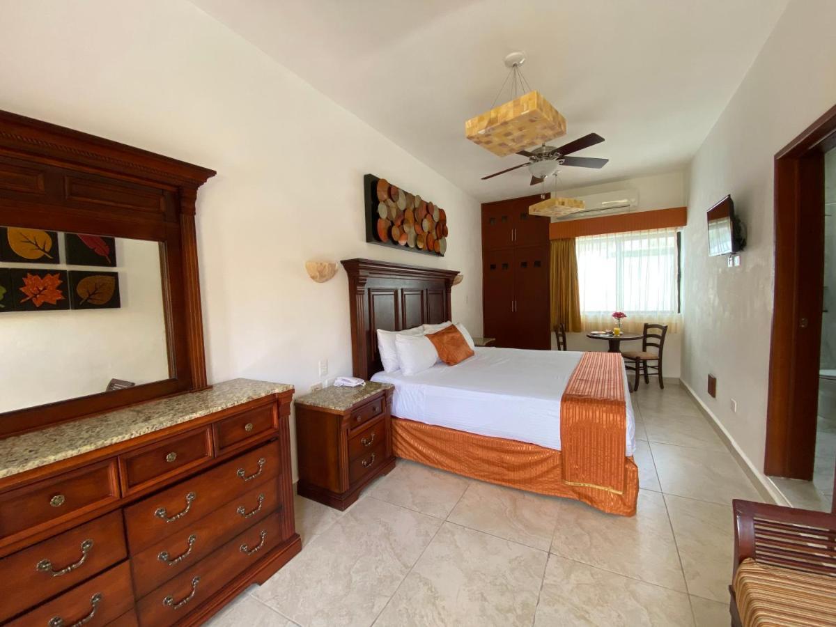 Hotel Las Golondrinas Playa del Carmen Esterno foto