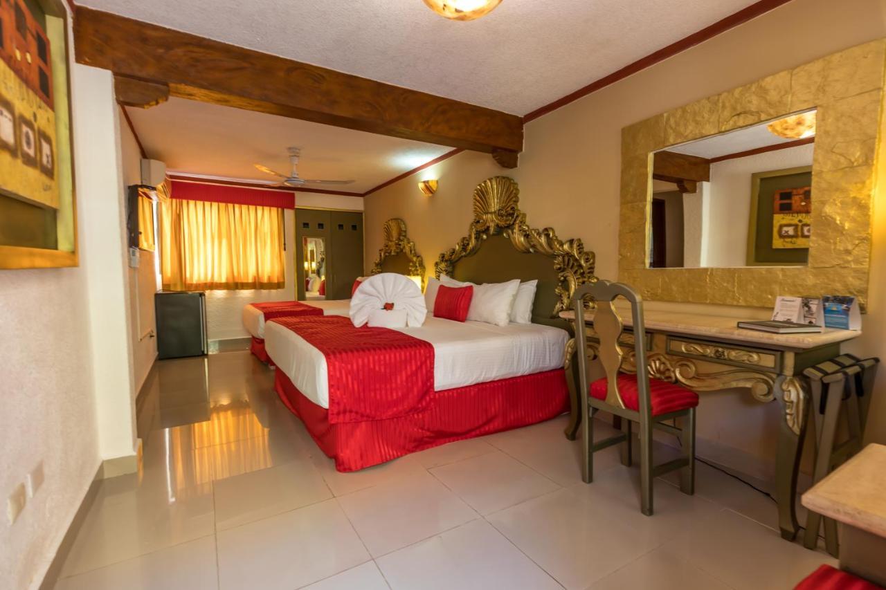 Hotel Las Golondrinas Playa del Carmen Esterno foto