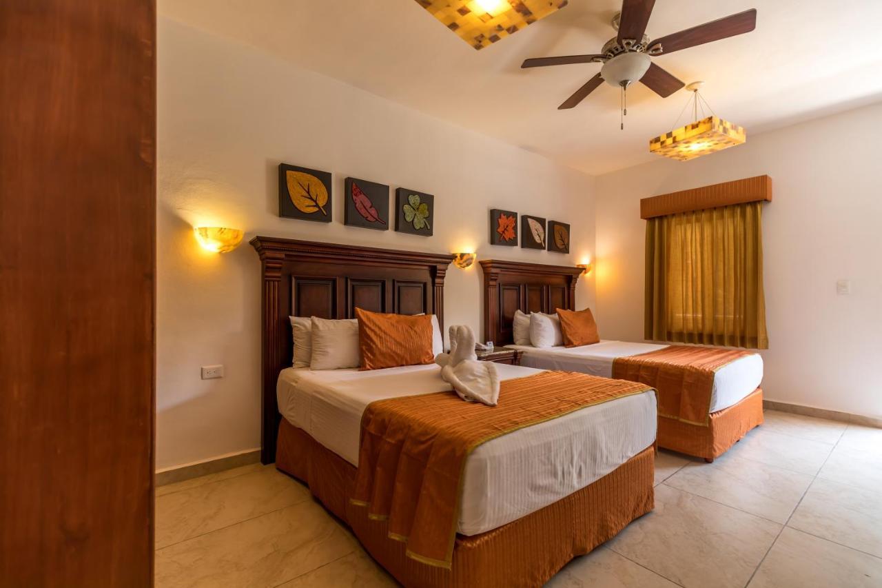 Hotel Las Golondrinas Playa del Carmen Esterno foto